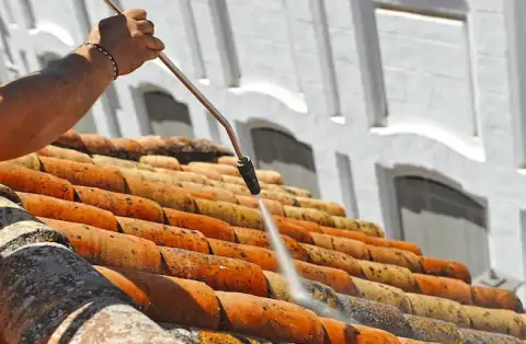 Nettoyage de toitures - Longessaigne